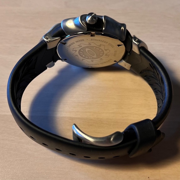 OAKLEY Watch - Blade 2 - Brushed/Red - Picture 4 of 5